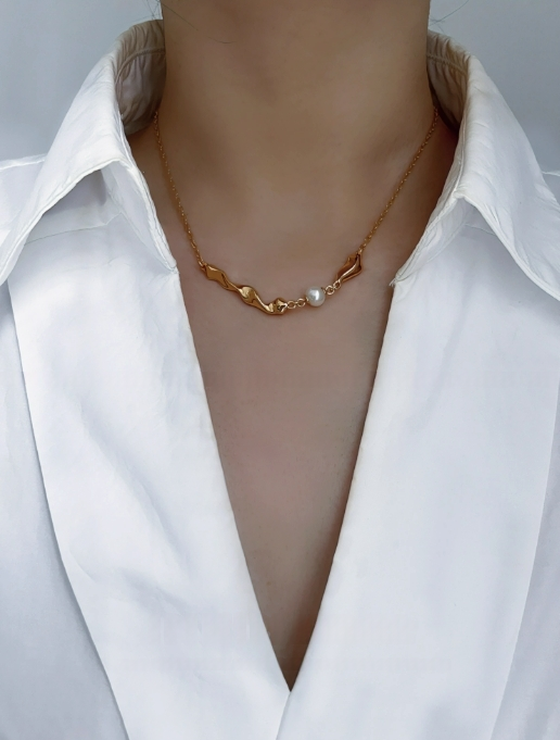 Prosperity Pearl Necklace