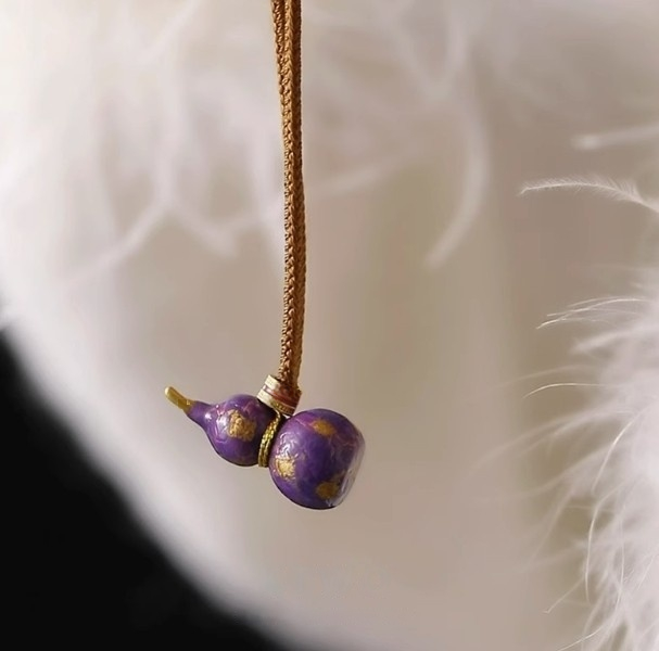 Lasting Love Hulu Necklace